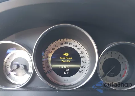 2013 Mercedes-Benz C 250 Sport из США, поврежденный, VIN WDDGF4HB3DA831119